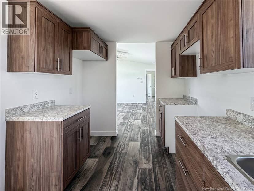 45 Luanne Drive — photo 9 of 22