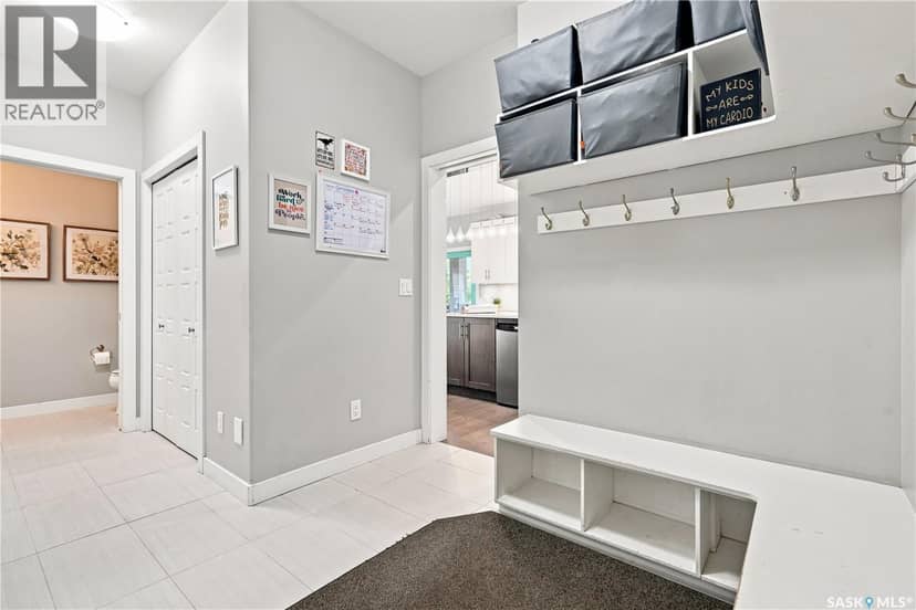 4302 Sage CRESCENT E — photo 18 of 40