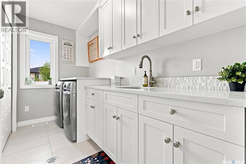 4302 Sage CRESCENT E — photo 40 of 40