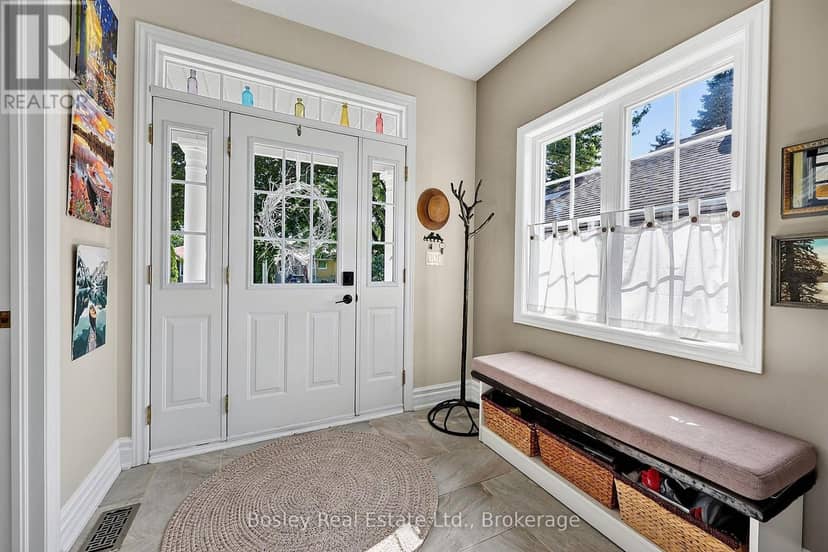 230 Napier Street — photo 3 of 33