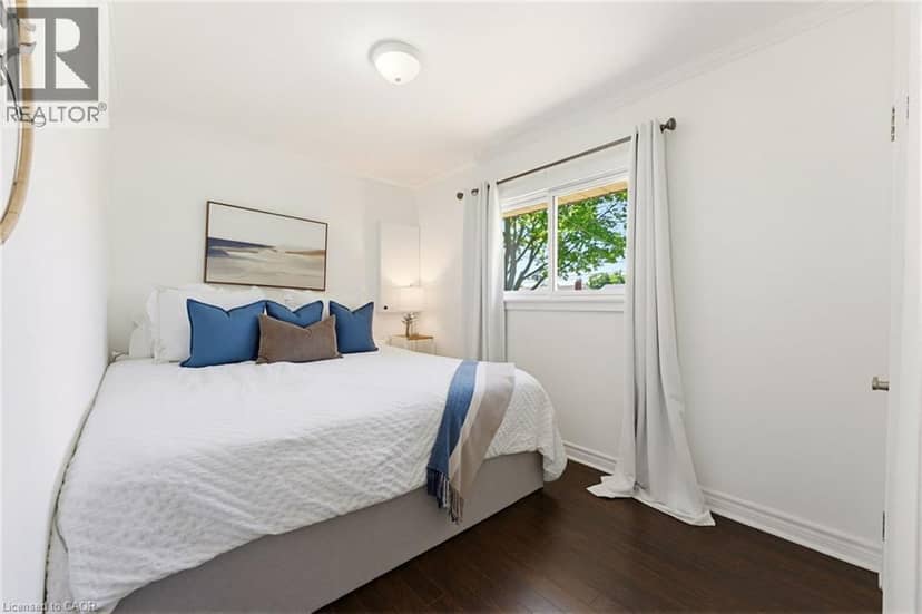 17 BROADMORE Avenue — photo 14 of 39