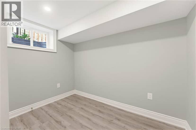 17 BROADMORE Avenue — photo 28 of 39