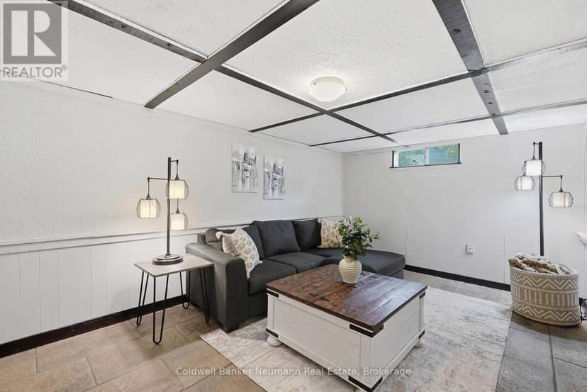 8 Pickwick Place — photo 30 of 40
