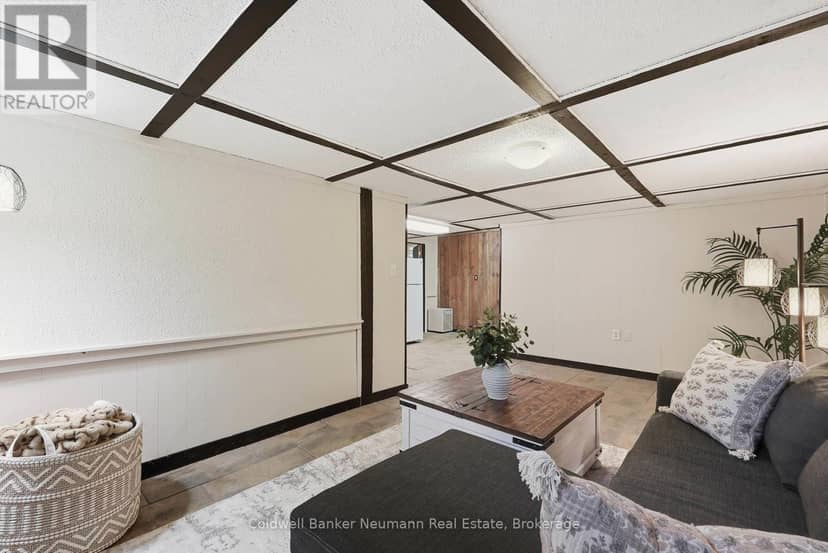 8 Pickwick Place — photo 31 of 40