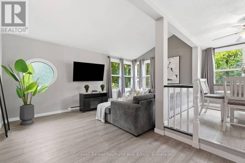 8 Pickwick Place — photo 6 of 40