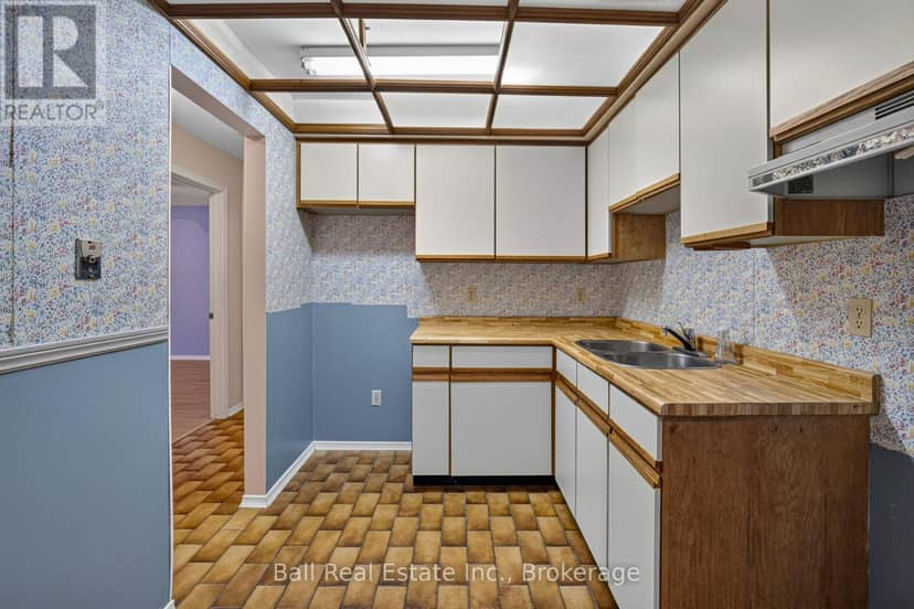 103 - 200 East St S — photo 12 of 40