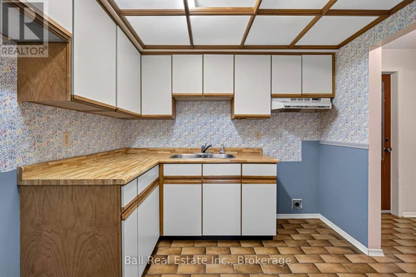 103 - 200 East St S — photo 13 of 40