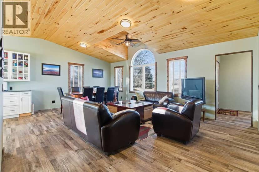 619 Lakeside Drive, Rural Vulcan County, photo 5