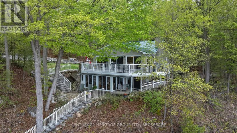 8126 Perth Road, South Frontenac, photo 2