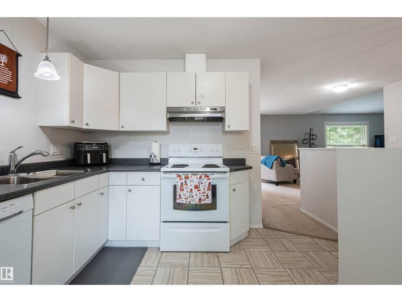 1817 Mill Woods Rd E NW — photo 22 of 40