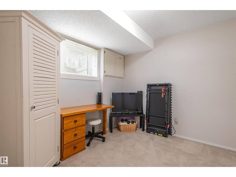 1817 Mill Woods Rd E NW — photo 34 of 40