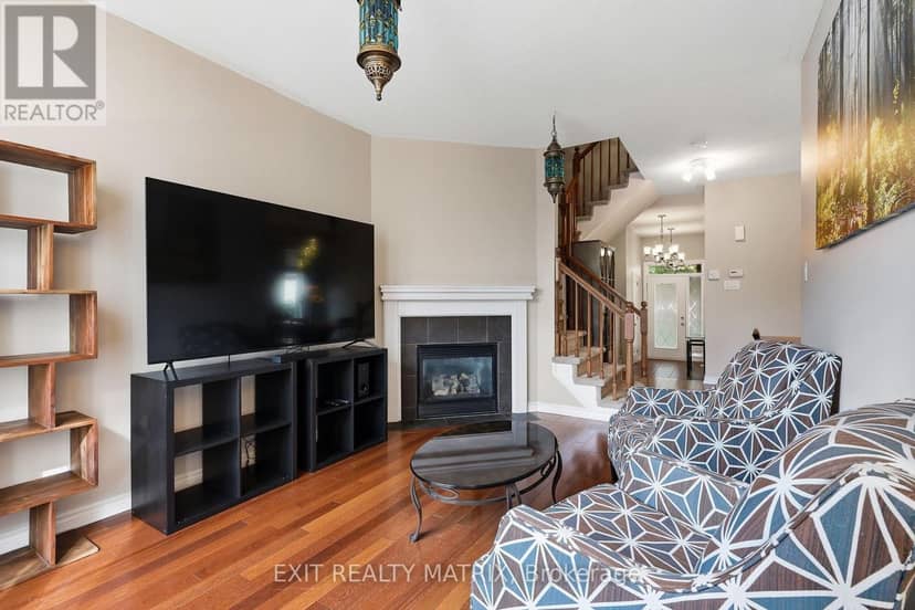 4233 Kelly Farm Drive — photo 11 of 40