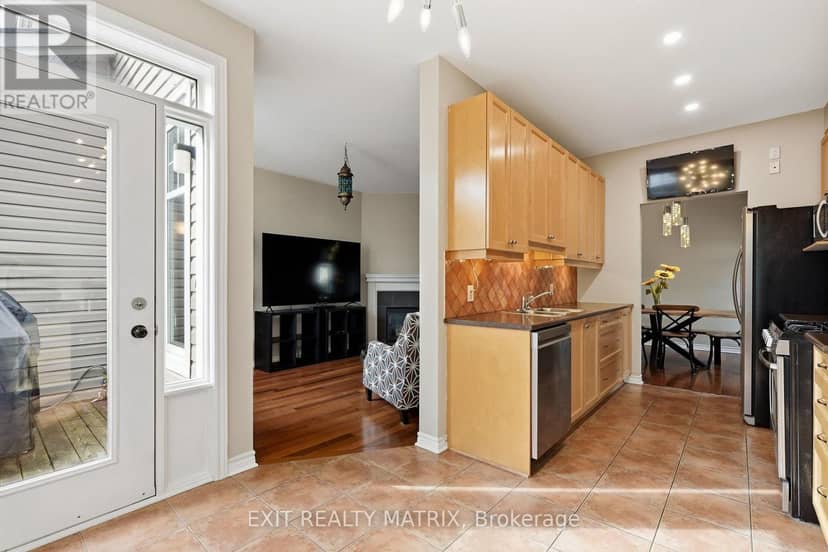 4233 Kelly Farm Drive — photo 15 of 40