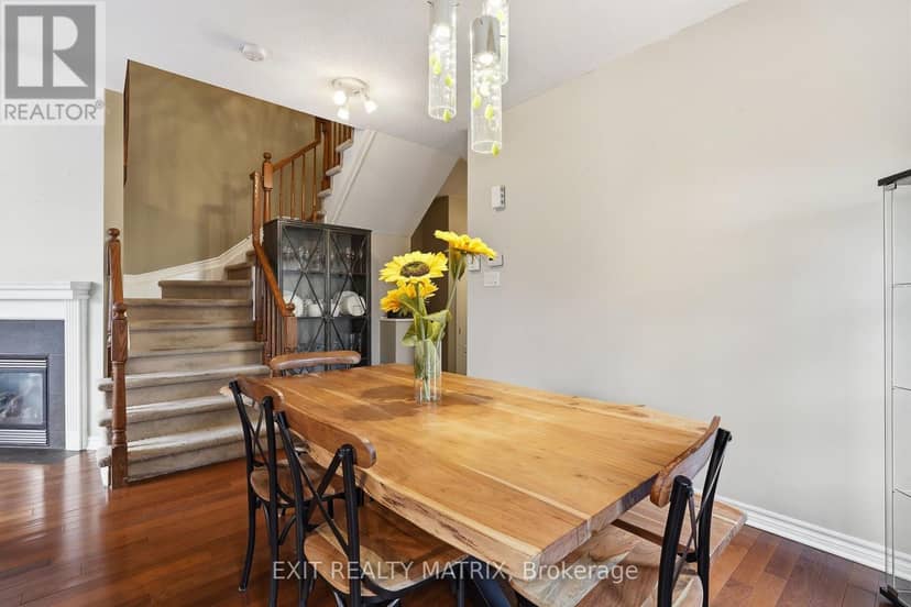 4233 Kelly Farm Drive — photo 9 of 40