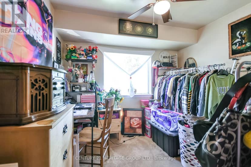 85 Chaucer Crescent — photo 25 of 29