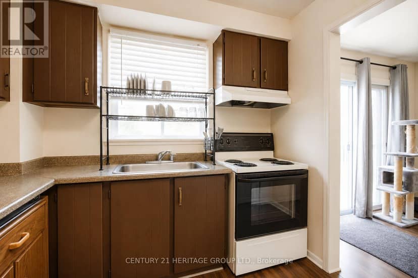 85 Chaucer Crescent, Barrie, photo 7