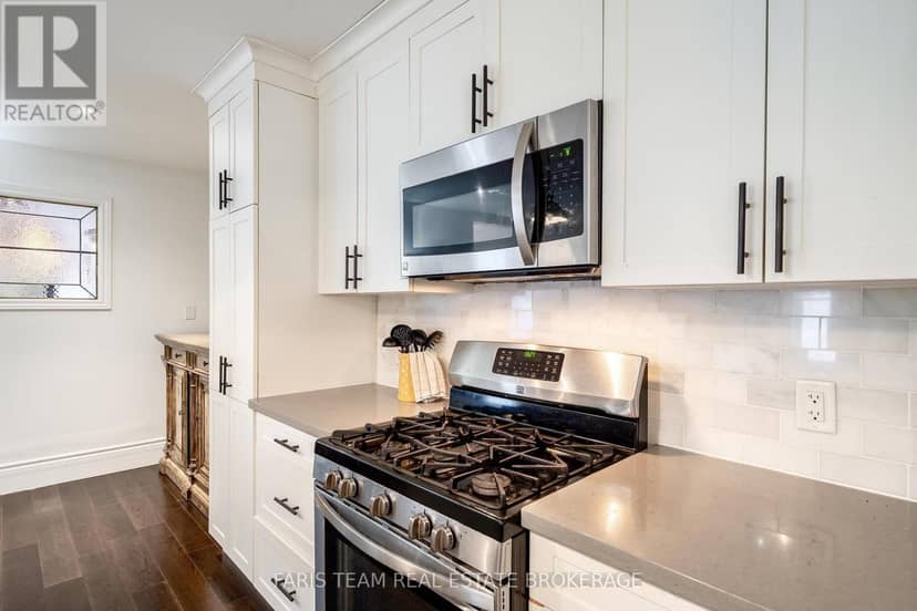 108 Beech Street — photo 8 of 35