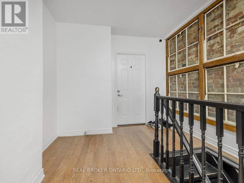 1438A Dufferin Street — photo 32 of 40