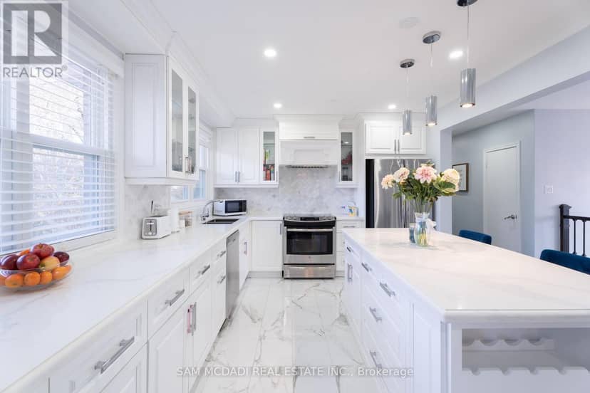 54 Bearbury Drive, Toronto, photo 7