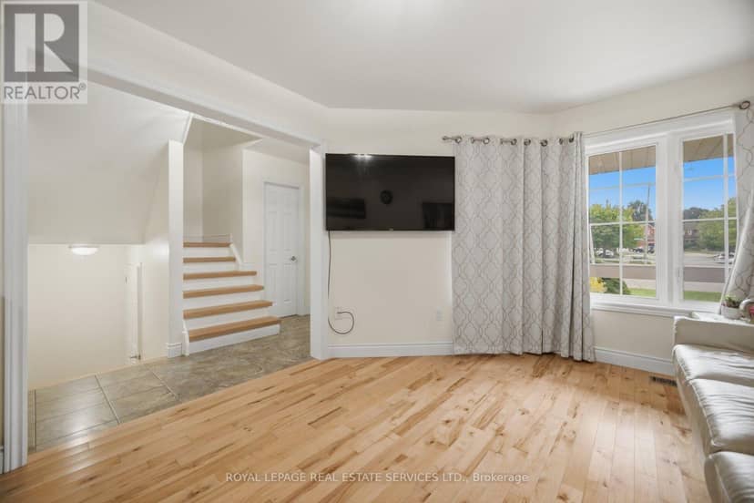 28 Wheatland Drive — photo 11 of 40