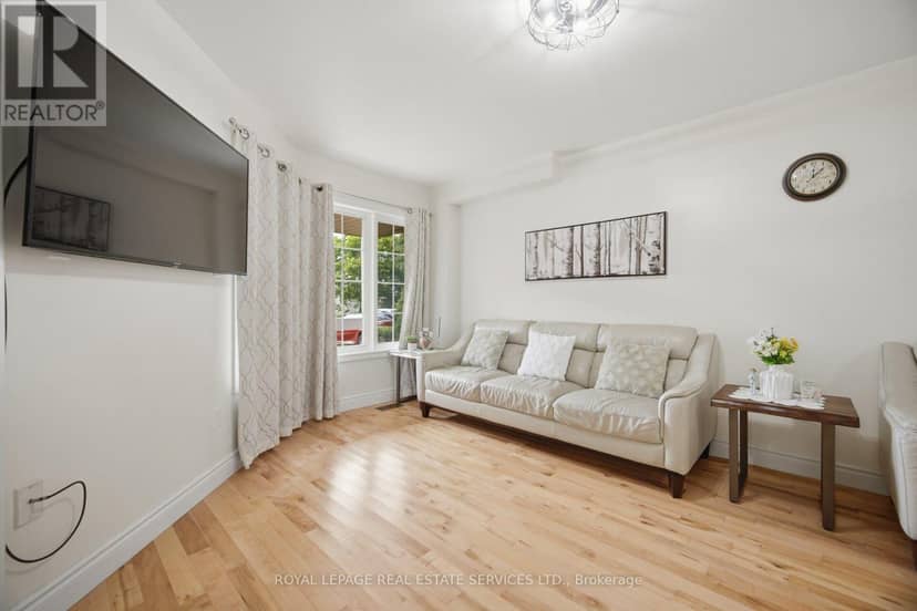 28 Wheatland Drive — photo 12 of 40