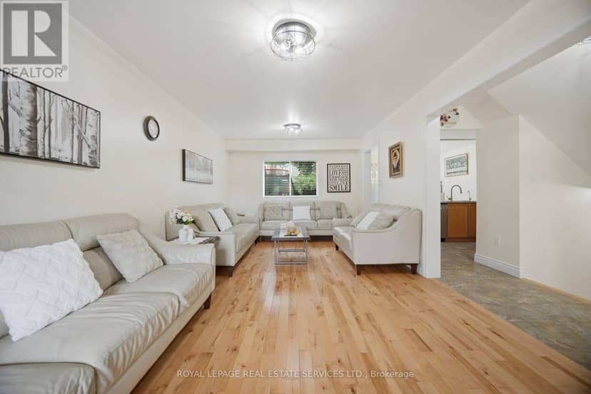 28 Wheatland Drive — photo 13 of 40