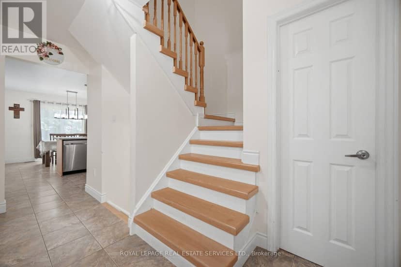 28 Wheatland Drive — photo 15 of 40