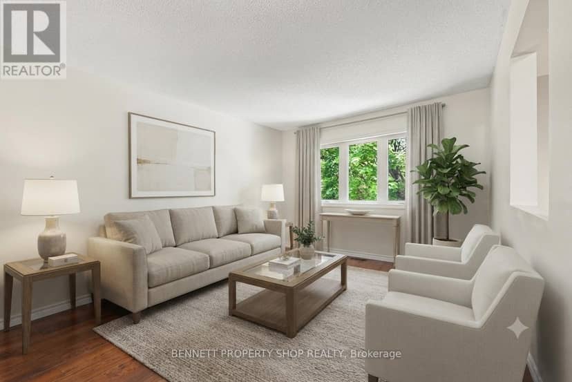230 Cardinal Crescent — photo 3 of 16