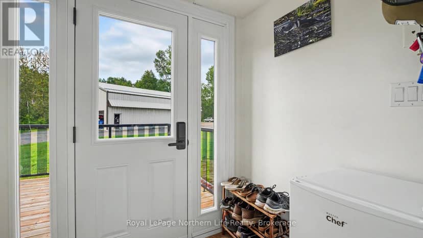 33 White Bear Court — photo 17 of 40