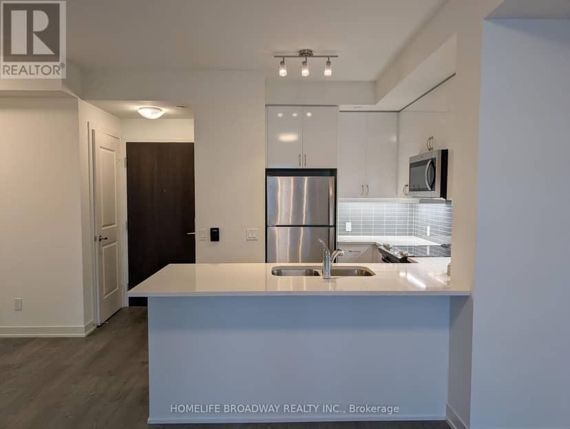 2110 - 4955 Yonge Street — photo 4 of 13