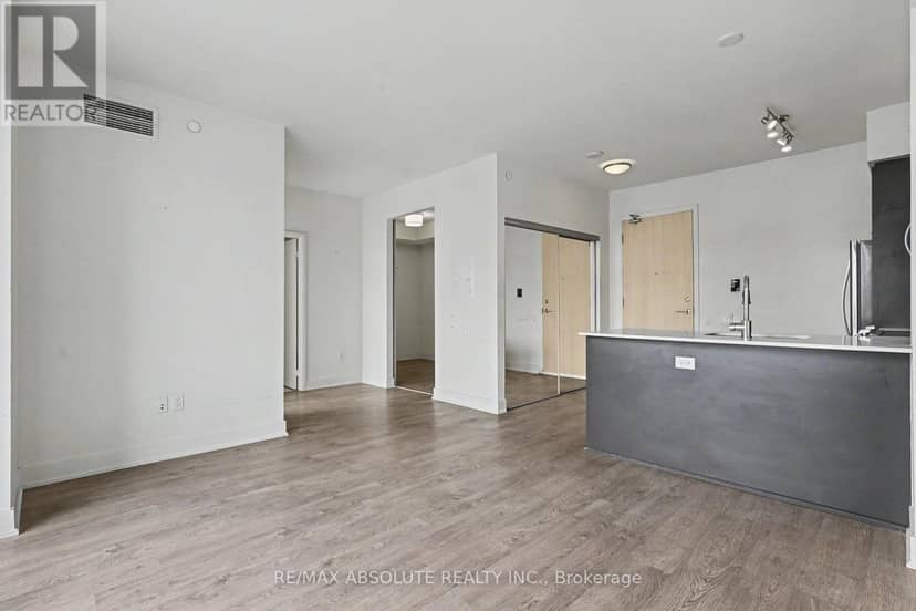 2809 - 30 Roehampton Avenue — photo 8 of 17