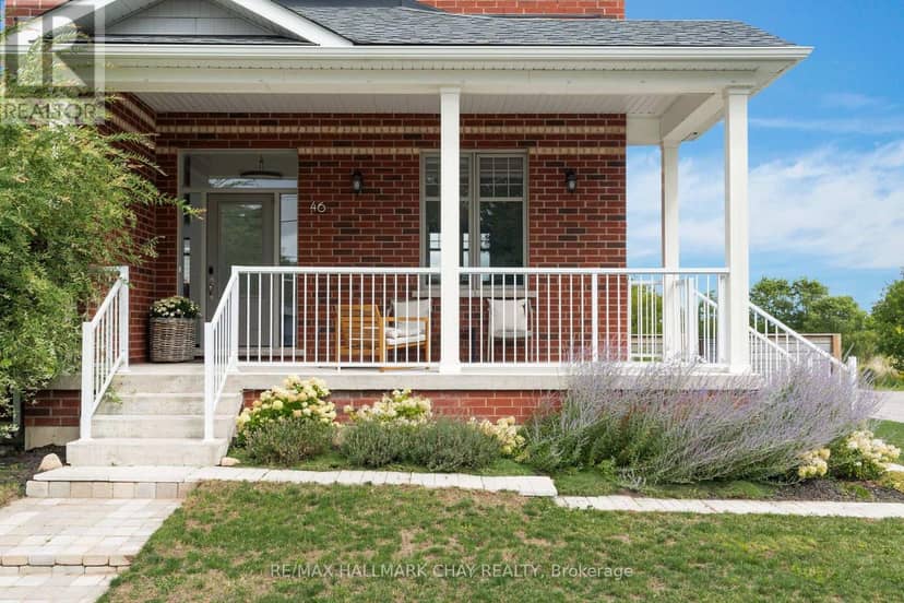 46 Francis Street E, Clearview, photo 3