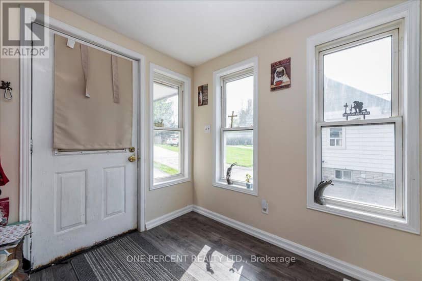 224 Foster Drive — photo 9 of 33
