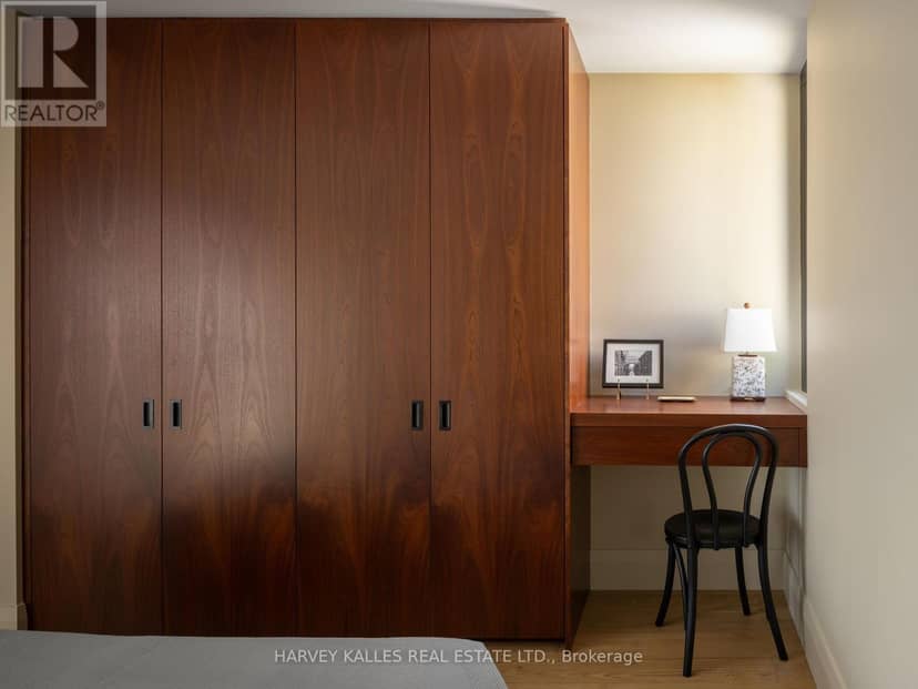 D - 157 Hallam Street — photo 9 of 16