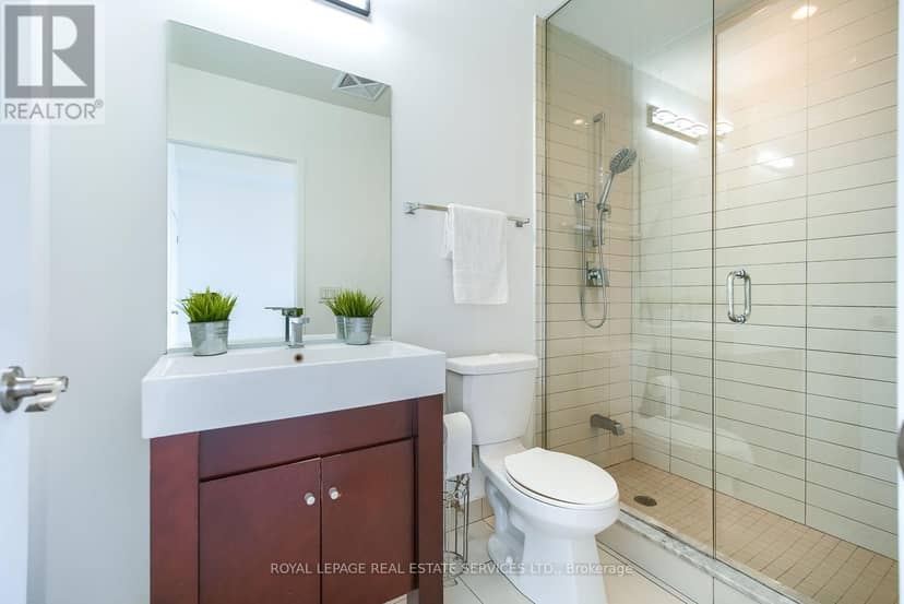 1605 - 840 Queens Plate Drive — photo 18 of 25