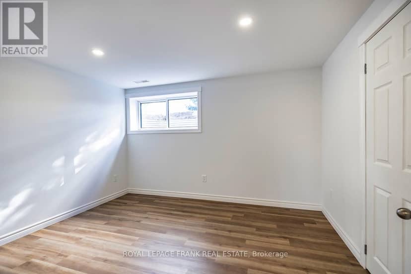 1695 Scugog Street — photo 32 of 40