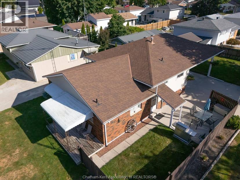 61 Vanier Drive — photo 4 of 27