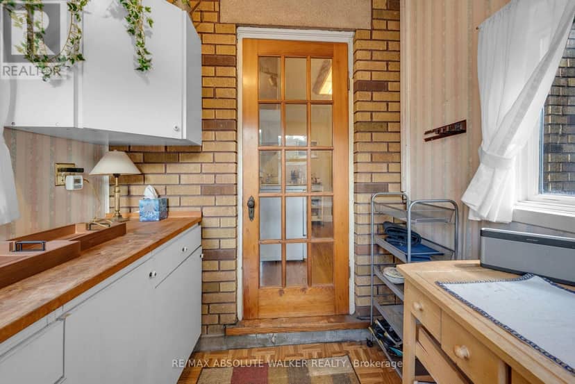 425 Besserer Street — photo 18 of 40