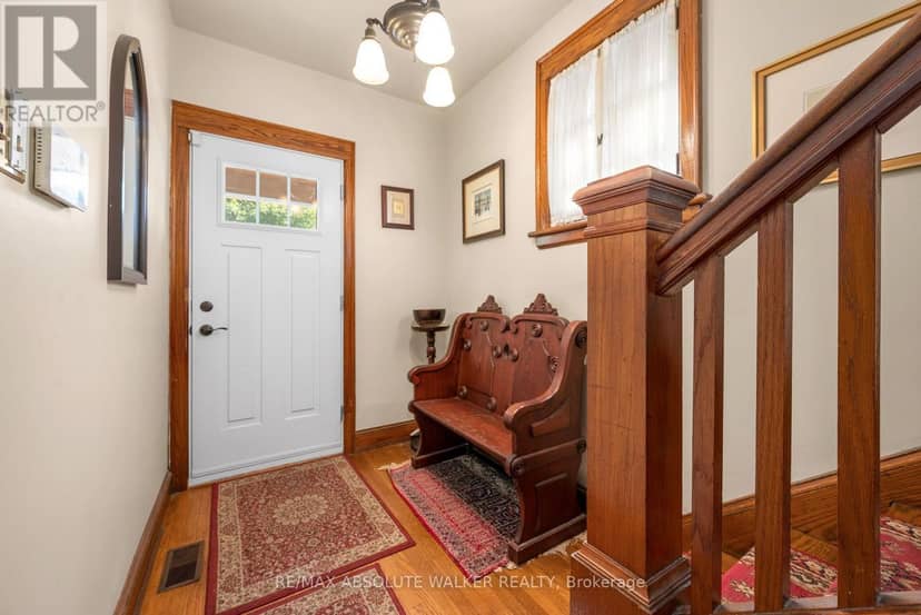 425 Besserer Street — photo 6 of 40