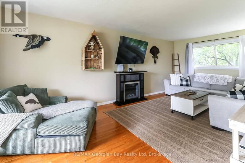 718 Birchwood Drive — photo 7 of 40