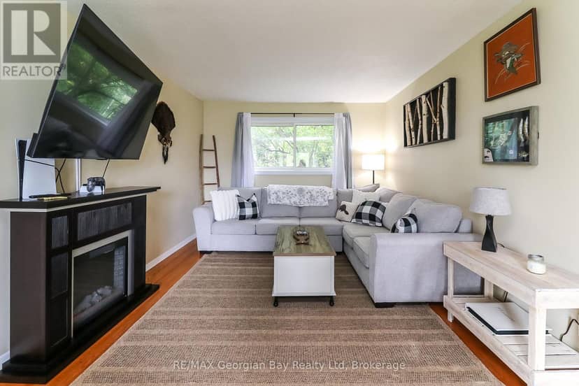718 Birchwood Drive — photo 8 of 40