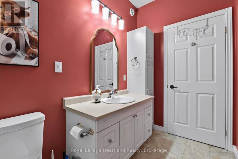 16 Somerset Street — photo 19 of 40
