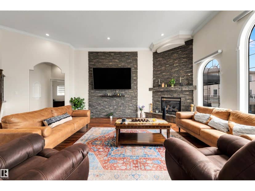 282 Ozerna Rd NW, Edmonton, photo 2