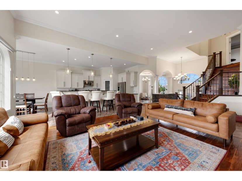 282 Ozerna Rd NW, Edmonton, photo 3