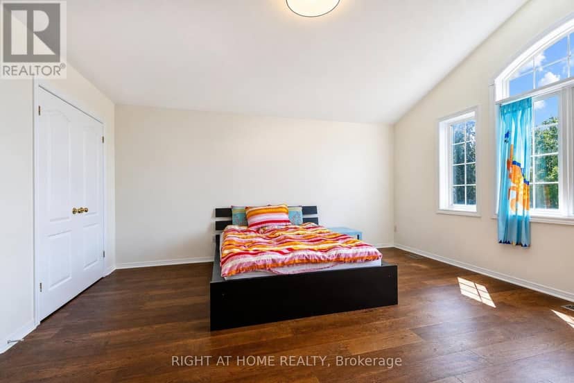 27 Thoroughbred Boulevard — photo 26 of 40