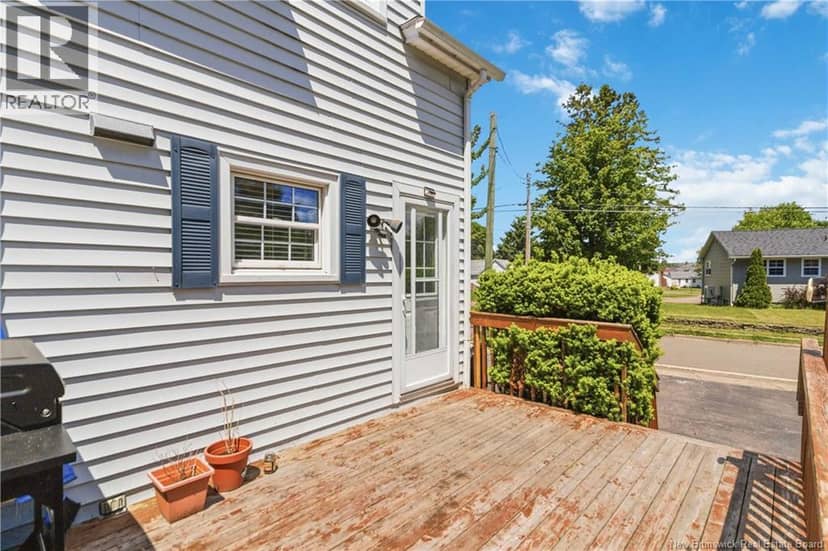 209 Broadway Street — photo 13 of 30