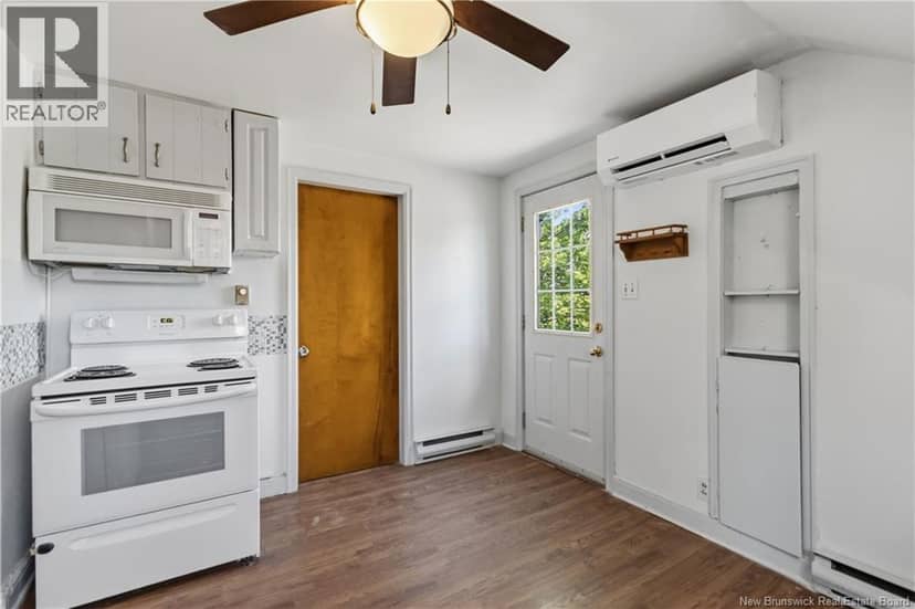 209 Broadway Street — photo 15 of 30
