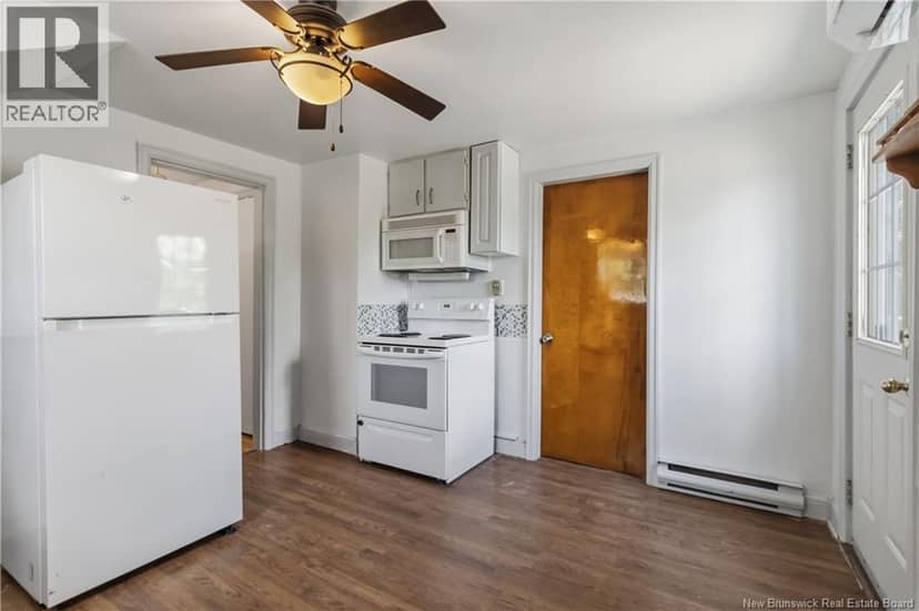 209 Broadway Street — photo 16 of 30