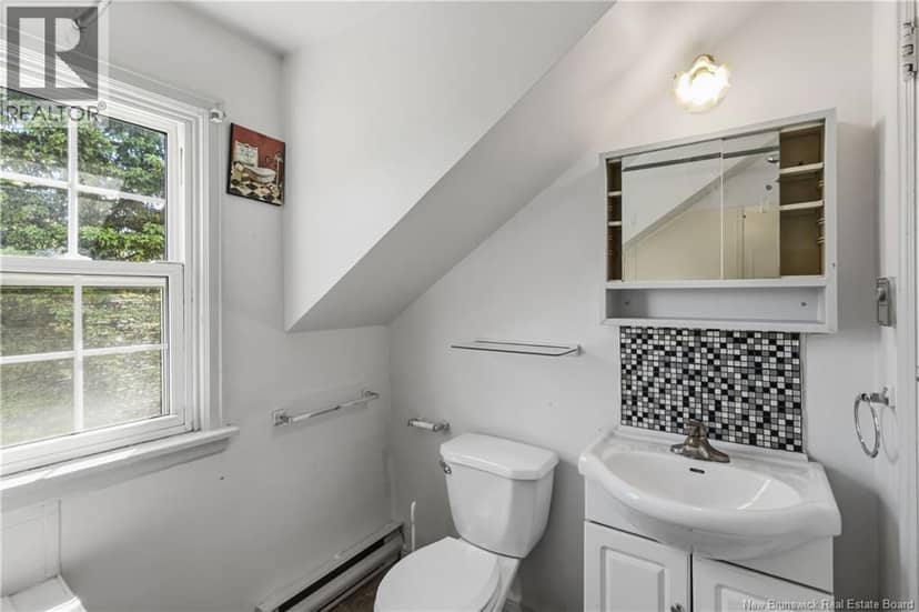 209 Broadway Street — photo 23 of 30