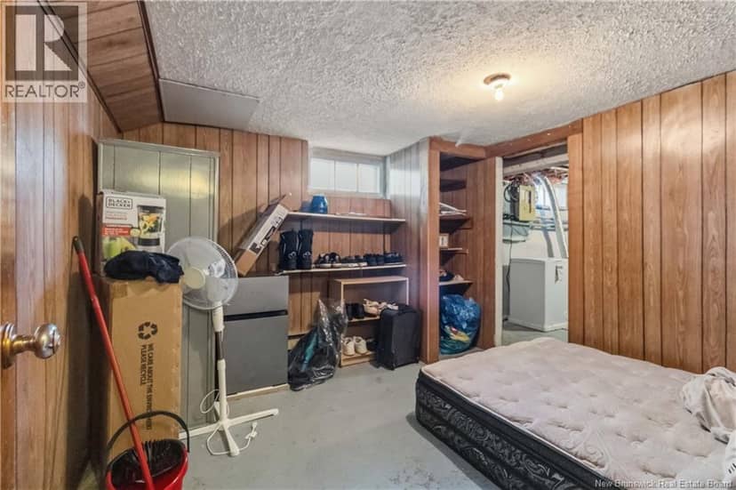 209 Broadway Street — photo 25 of 30